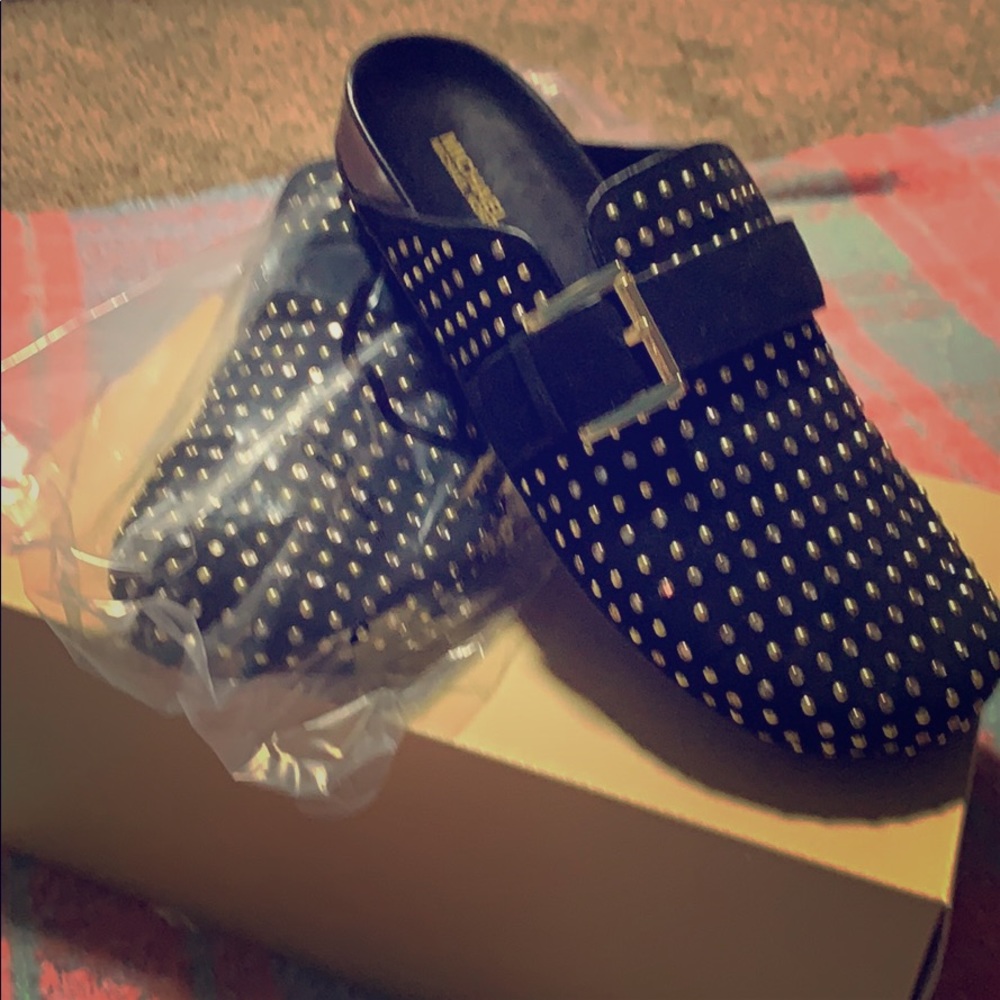 Black sandal from Michael kors